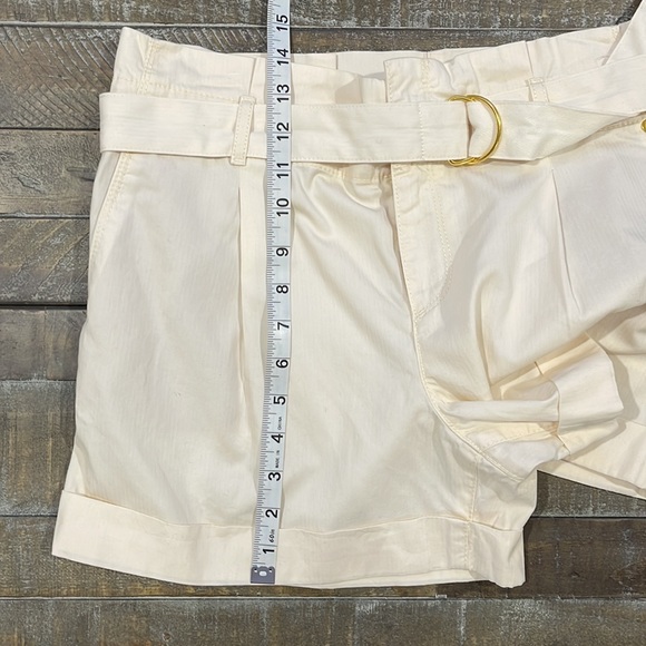 LOFT Herringbone Belted Paper Bag Shorts; Size 4; Color: whisper white - Picture 11 of 11